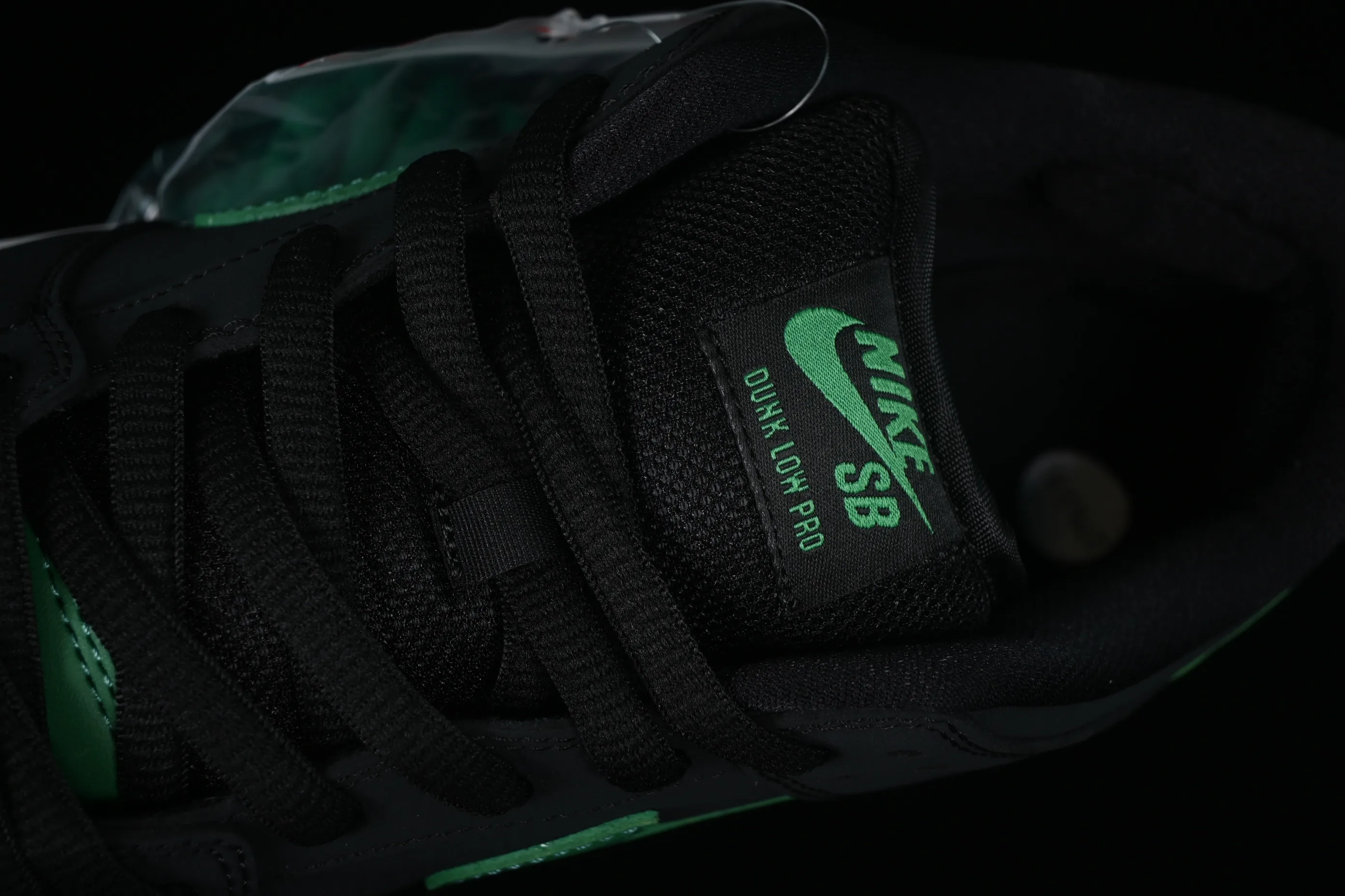 All categories Nk SB Dunk series Nk SB Dunk Low low-top sneakers K version Nk SB Dunk Low black and green Dunk series low-top casual sports skateboard shoes BQ6817-005
